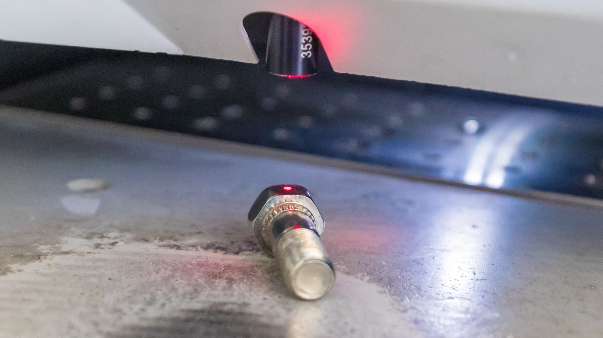 高品質、短納期、RoHS測定も